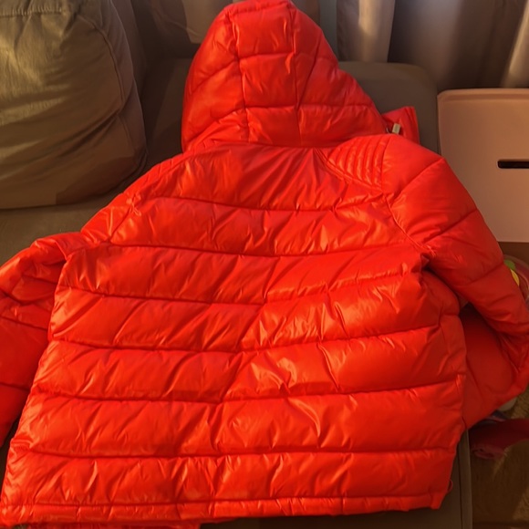 Guess bubble coat - Picture 3 of 3